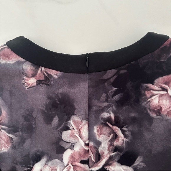 Smashed Lemon  sleeveless floral dress - 8 - Picture 7 of 13